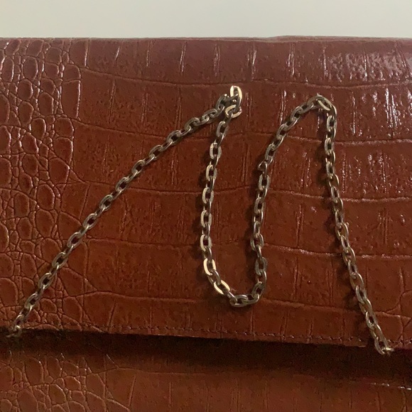 ODYSSEY CLUTCH BROWN CROC HANDBAG LEATHER CROCODILE CHAIN STRAP PATENT